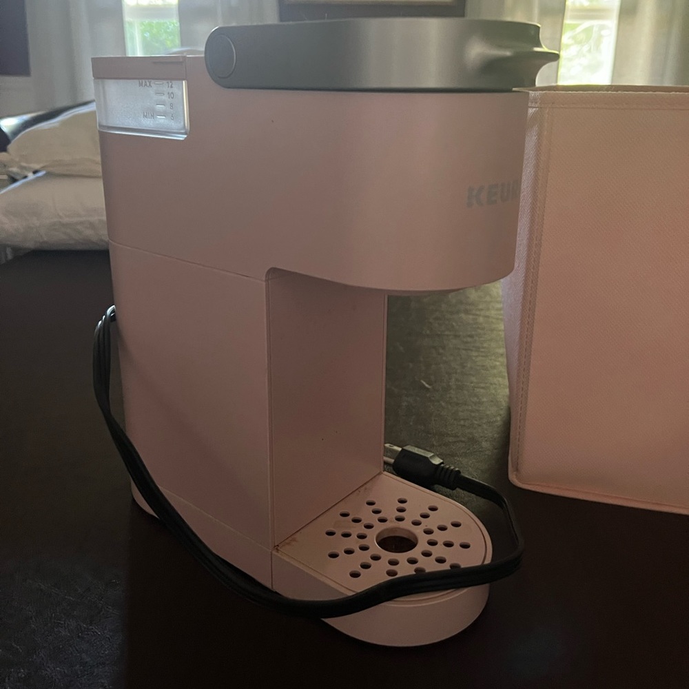 Mini Light pink Keurig!